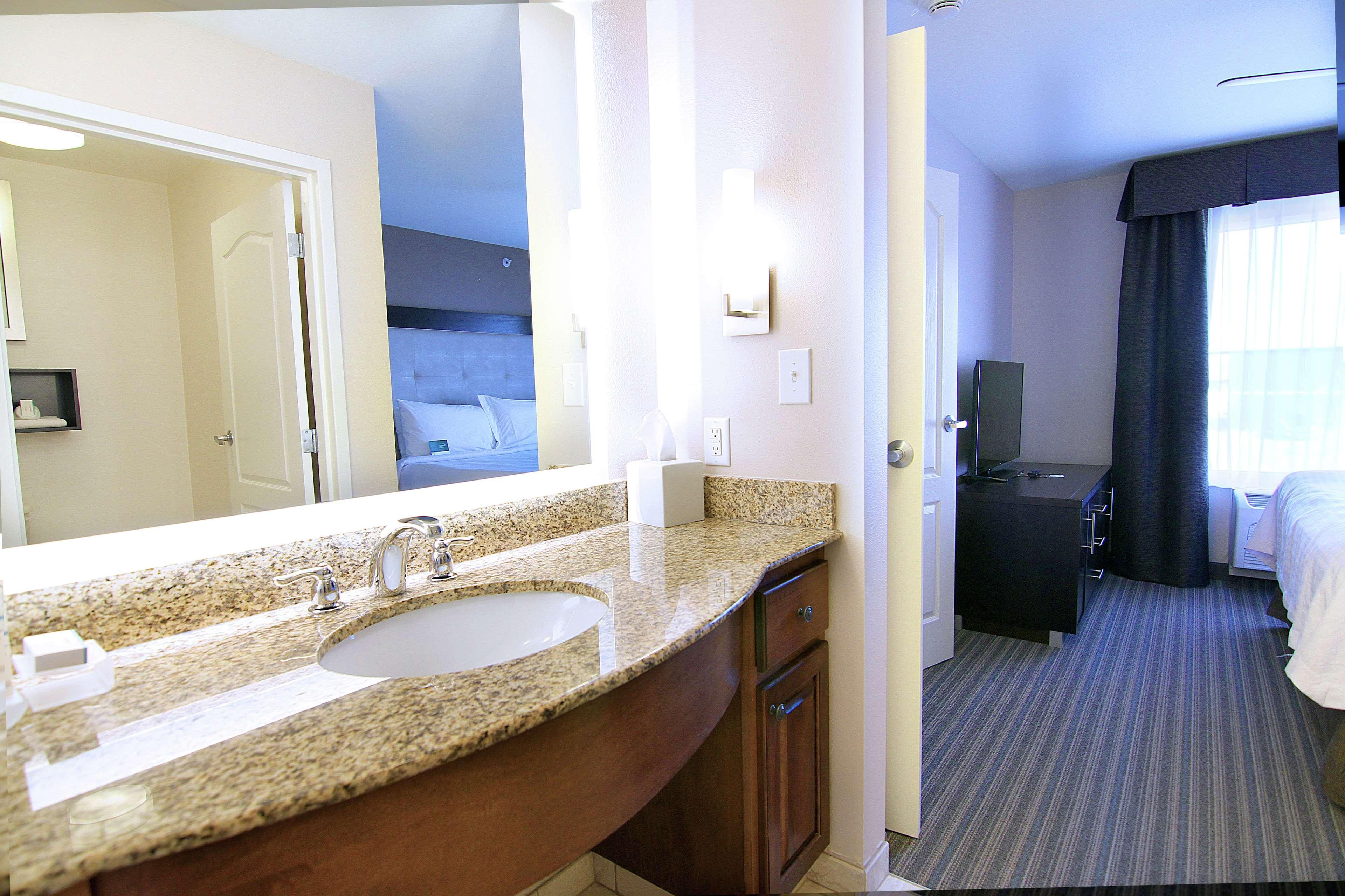 Homewood Suites By Hilton Fargo Exterior foto